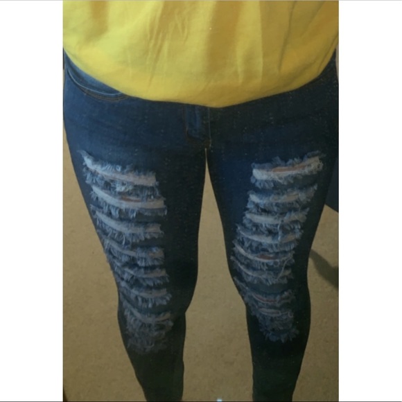 VIP JEANS - Picture 1 of 2